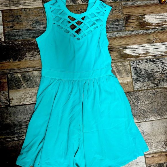 Xhilaration Dresses & Skirts - Aqua Dress—Size Small